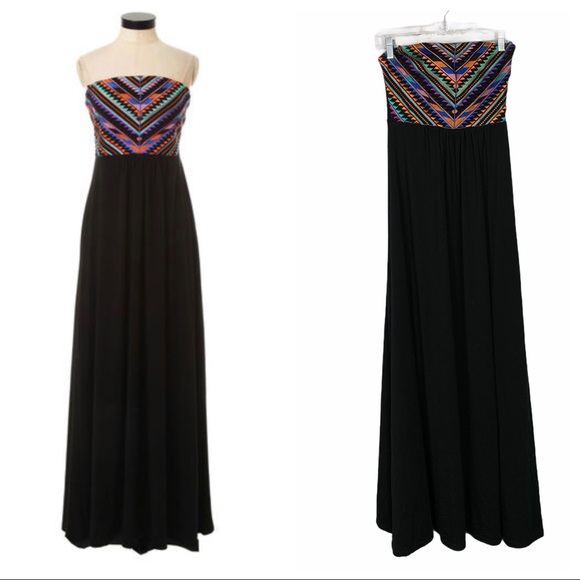 Thyme and Honey Dresses Thyme And Honey Embroidered Black Strapless